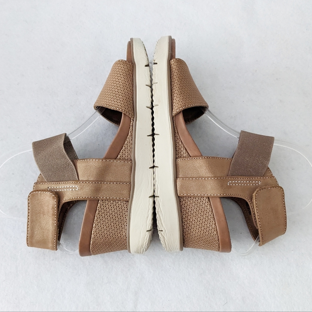 Women's Tan Wedge Sandals with Elastic Strap - Picture 6 of 11